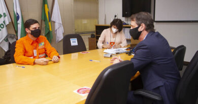 Sanepar e Petrobras assinam convênio que vai levar mais água à Barragem do Passaúna Sanepar e Petrobras assinam convênio que vai levar mais água à Barragem do Passaúna