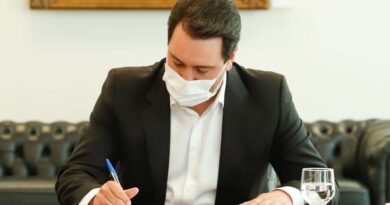 Governo do Paraná vai pagar diária extrajornada para policiais Governo do Paraná vai pagar diária extrajornada para policiais