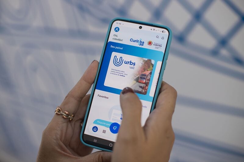 Consulta de rotas no Curitiba App