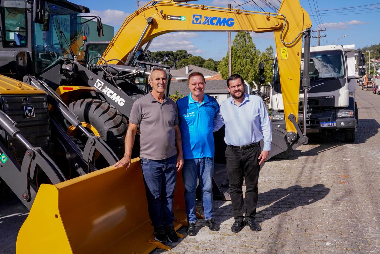 Entrega de novos equipamentos em Colombo