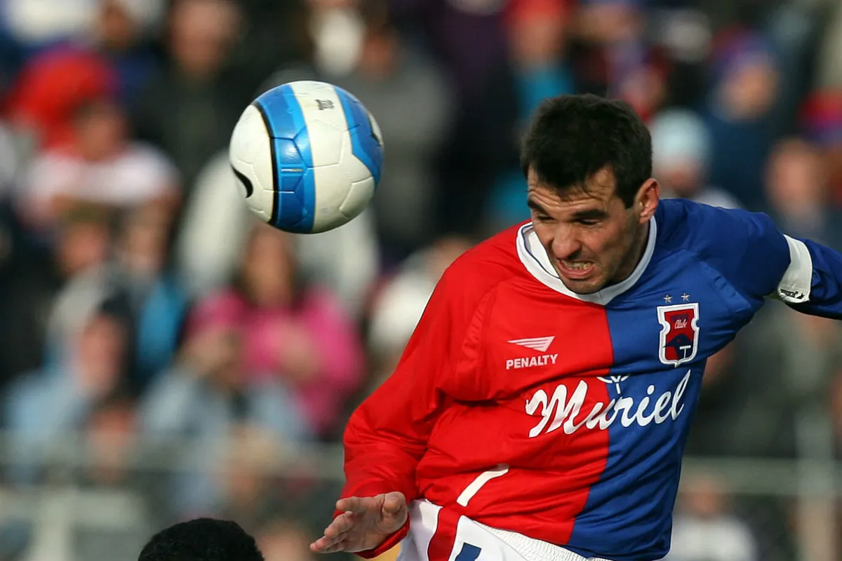 O capitão Beto na temporada seguinte pelo Paraná.