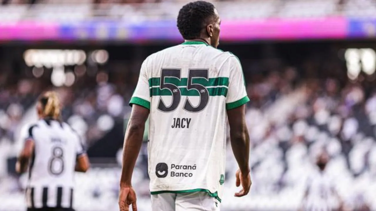 Jacy é o principal pilar defensivo do Coxa. Foto: João Luna/SPP/Alamy