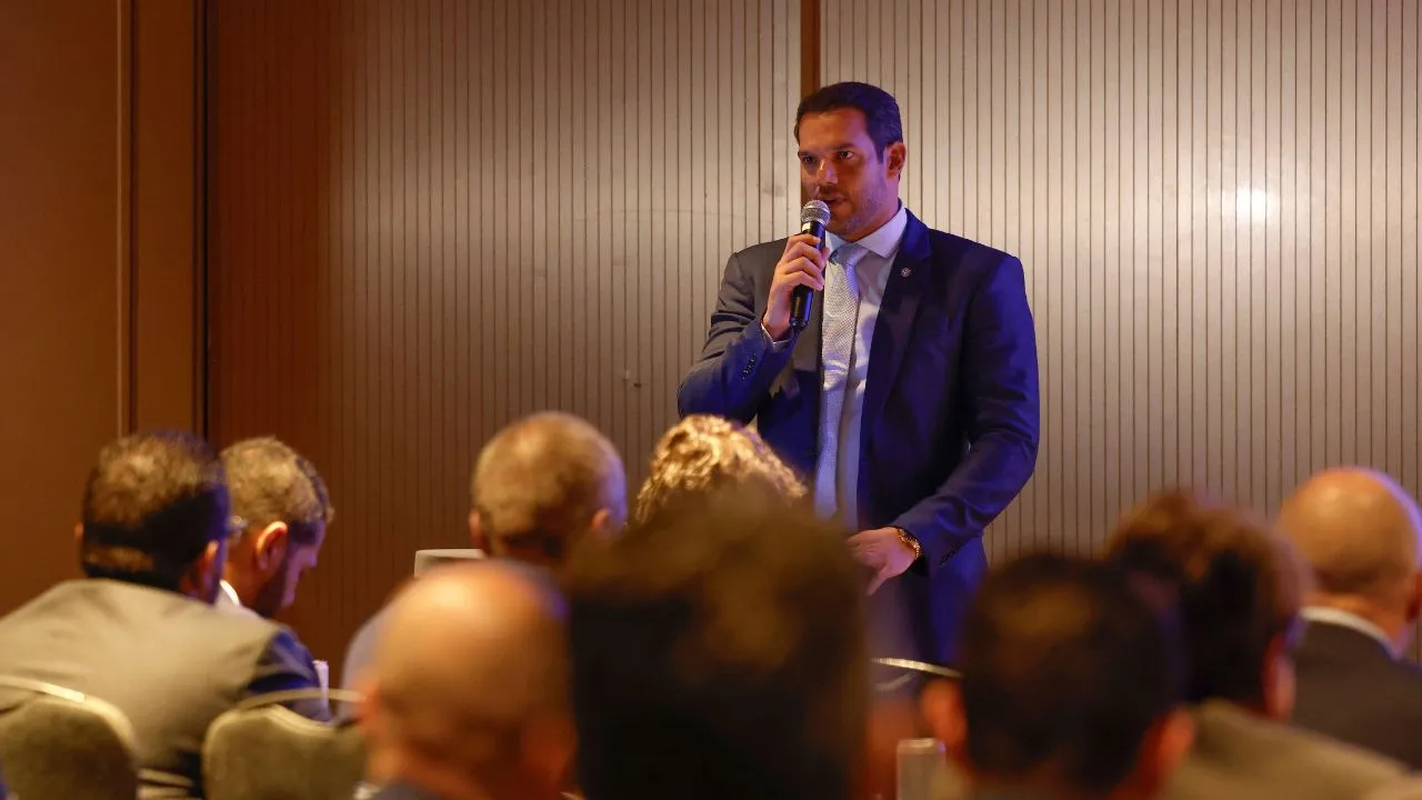 Samir Xaud participa de reunião com clubes sobre liga única na CBF