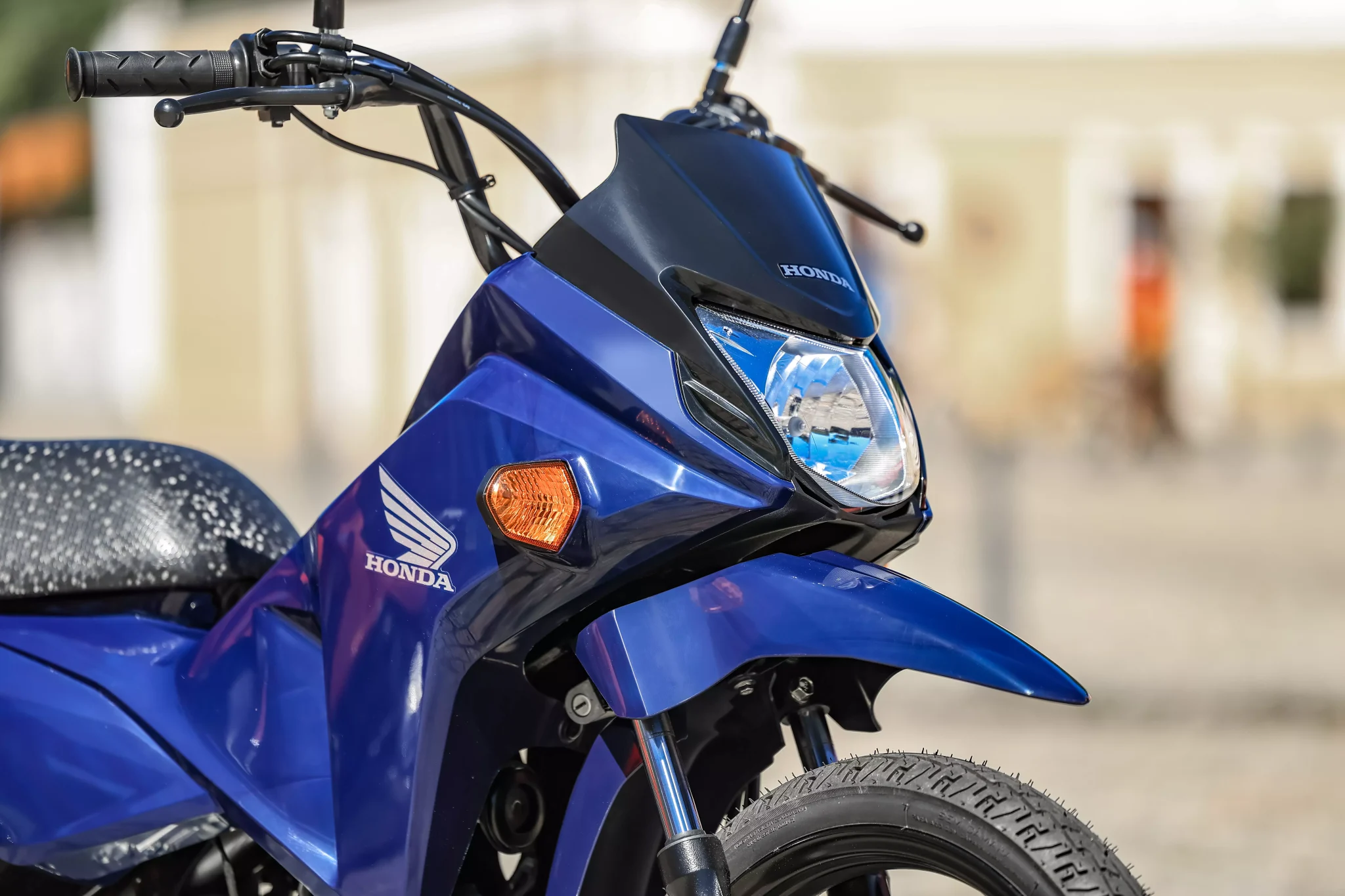 Detalhes do motor da Honda Pop 110i ES 2027