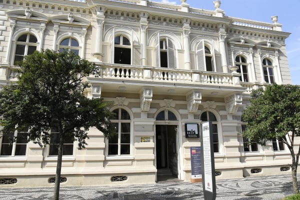 Fachada do Museu de Imagem e Som