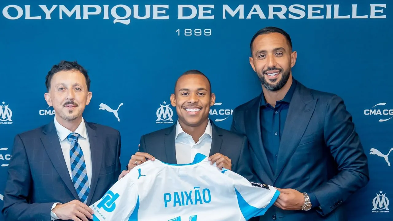 Igor Paixão apresentado no Olympique de Marselha