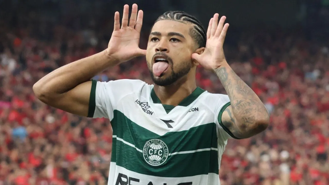 Lucas Ronier, do Coritiba. (Foto: Edson De Souza/Thenews2/Zuma Press Wire/Alamy)