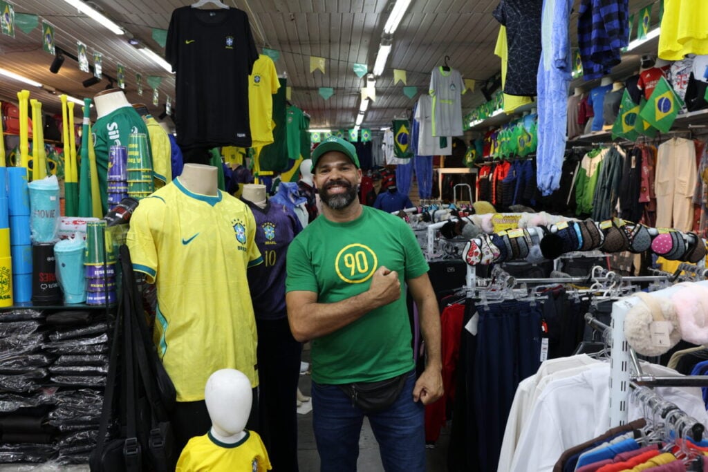 Comércio com produtos da Copa do Mundo