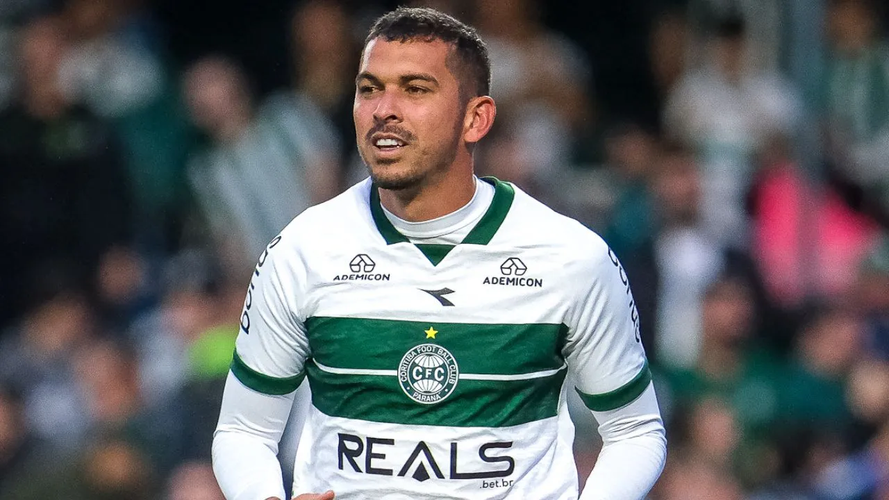 Bruno Melo, lateral do Coritiba