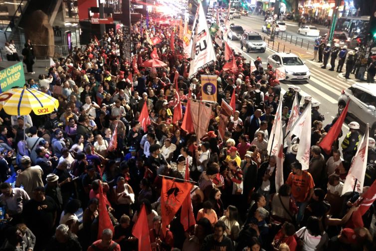 Ato pelo fim da escala 6x1, na Avenida Paulista. Foto: Paulo Pinto/Agência Brasil