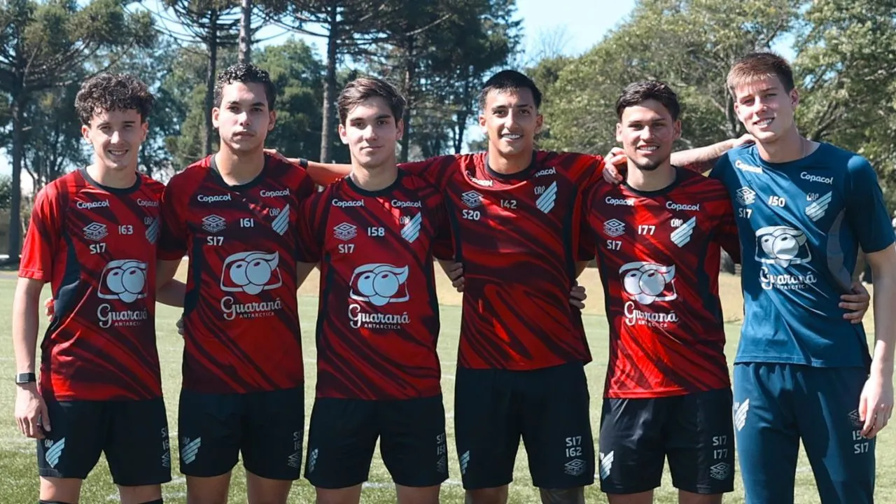 Jogadores da base do Athletico convocados para a Seleção Brasileira