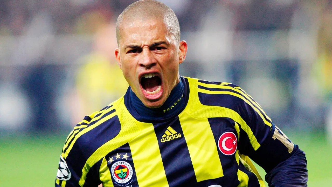 Alex em ação pelo Fenerbahçe, da Turquia. Foto: Icon Sport
