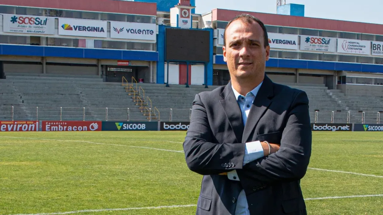 Alex Brasil durante passagem pelo Tricolor