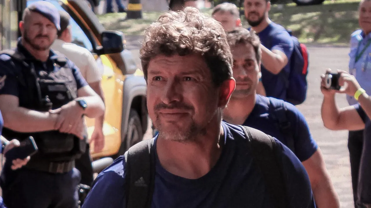 Tcheco, técnico do Paraná Clube